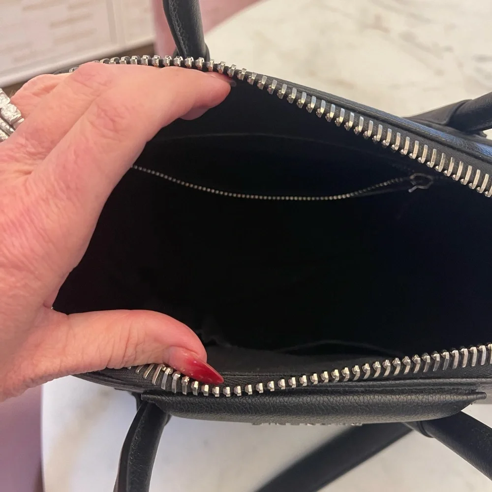 GIVENCHY - Authentic Small Antigona Satchel- NWOT - Picture 6 of 7